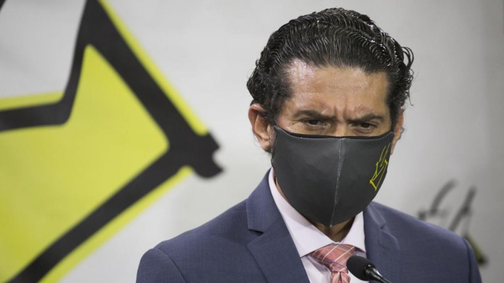  Presidente de la CEE admite que hallazgo de 182 maletines podr&iacute;an contener hasta cuatro mil papeletas sin contar 