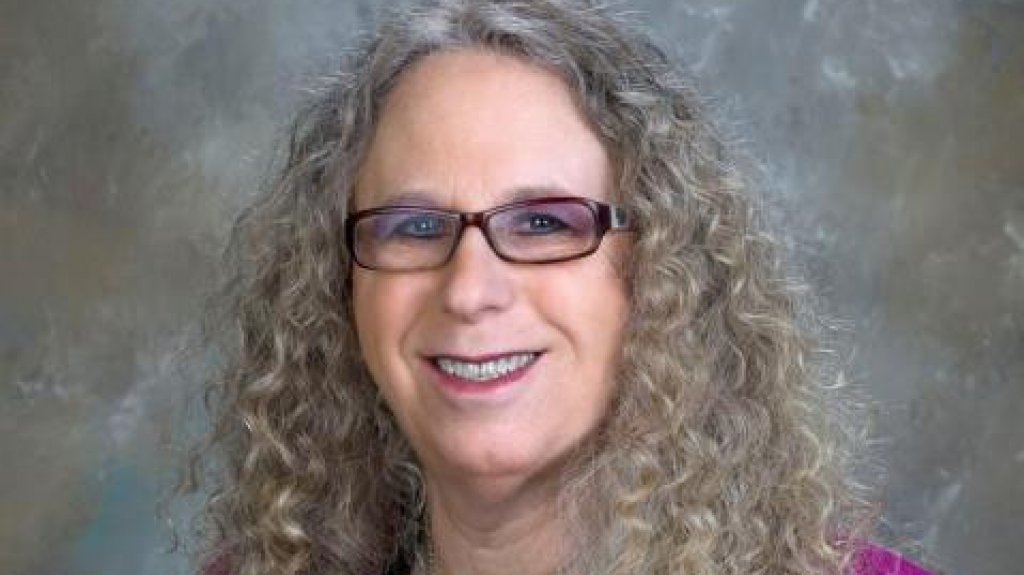  Biden elige a una m&eacute;dica transg&eacute;nero como subsecretaria de Sanidad de EE.UU. 