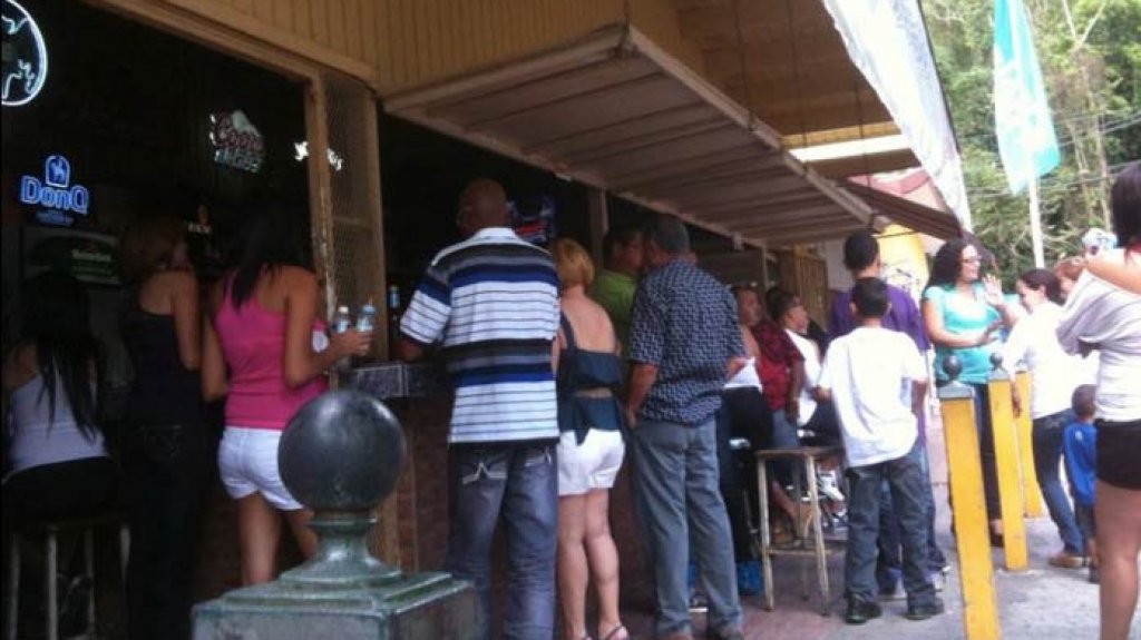  Representante del PNP pide a la gobernadora que se reabran los chinchorros 