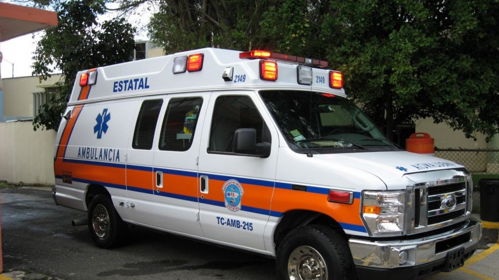  Trasladan a Centro M&eacute;dico al padre de los jovenes fallecidos en Accidente ocurrido ayer en Aguadilla 