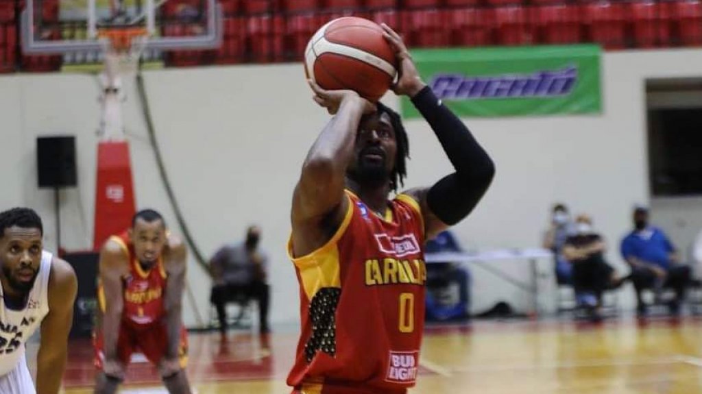  Wil Mart&iacute;nez lleva a la victoria a los Gigantes de Carolina sobre Los Grises de Humaco en el BSN 