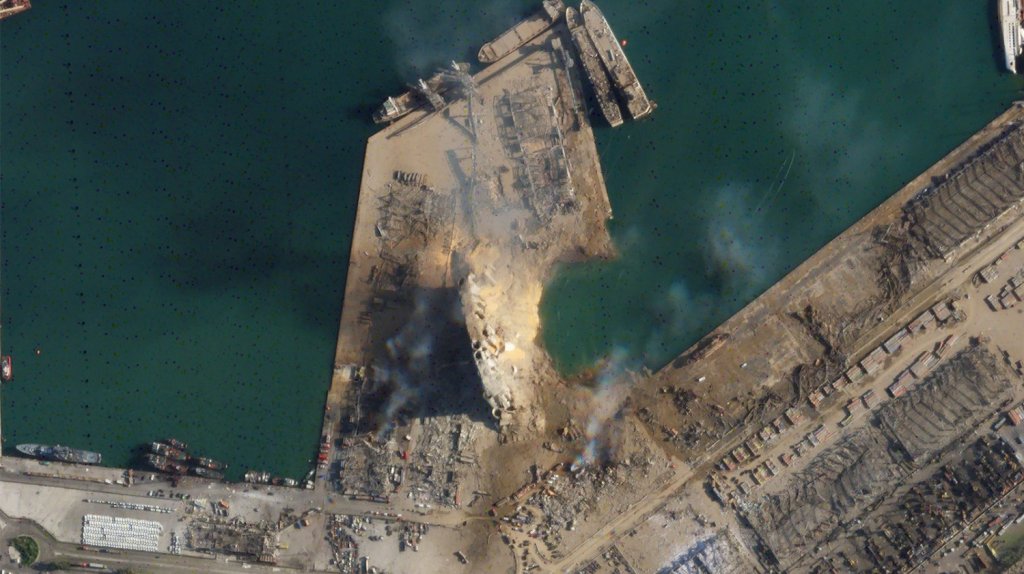  Arresto domiciliario a encargados de almacenamiento de 2,750 toneladas de nitrato de amonio en puerto de Beirut que estall&oacute; 