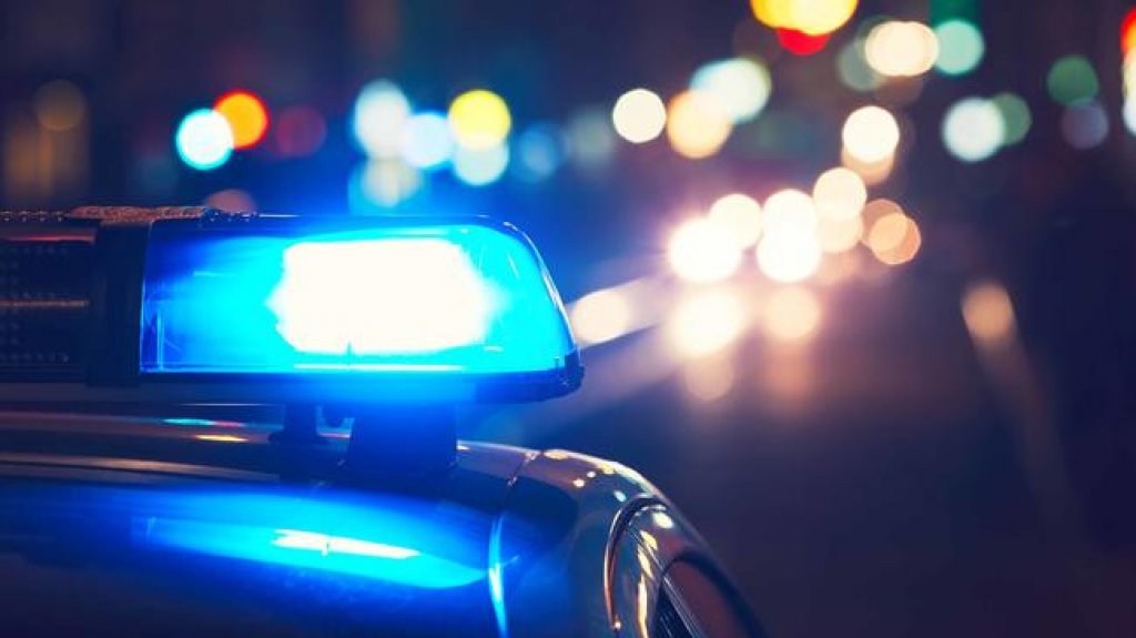  Dos conductores chocan con una vaca en Bayam&oacute;n 