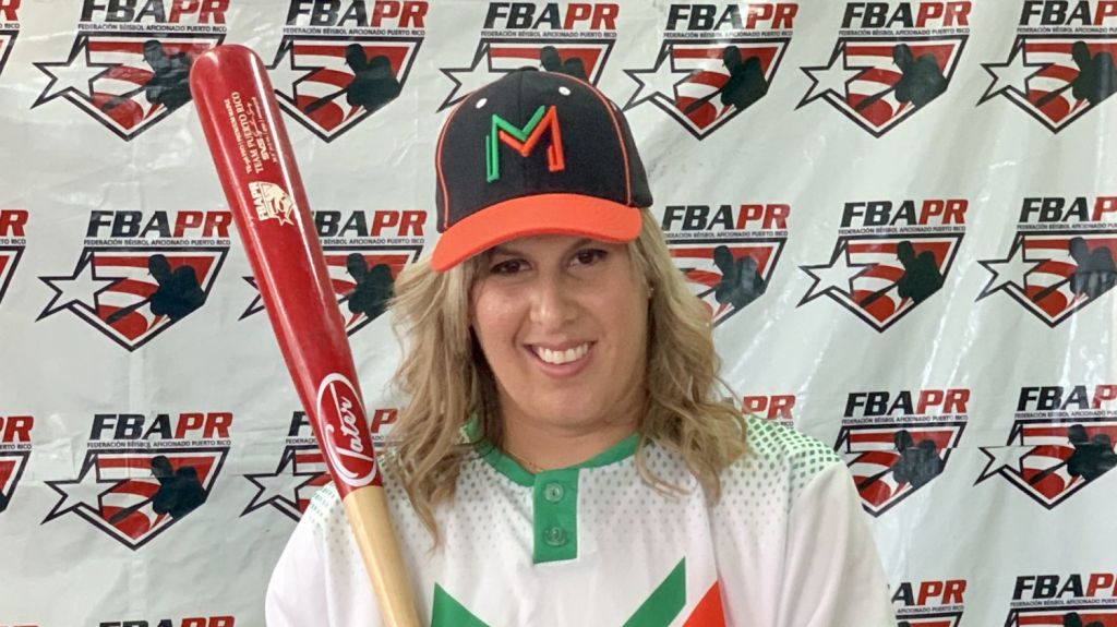  De Utuado la primer mujer en jugar Béisbol Superior Doble A 