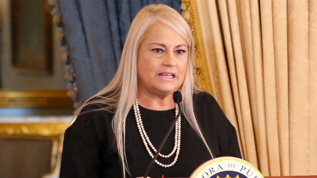  Borrador de Plan Fiscal presentado incluye medidas que benefician a servidores p&uacute;blicos y municipios, seg&uacute;n la gobernadora 