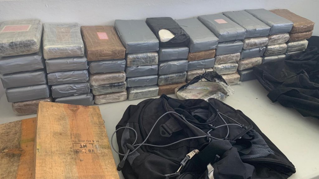 Encuentran 50 kilos de coca&iacute;na en almac&eacute;n de la C&aacute;rcel Las Cucharas de Ponce 