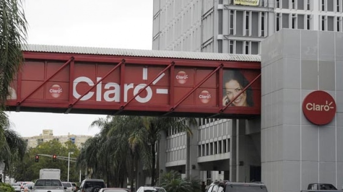 Claro restablece las comunicaciones en Vieques