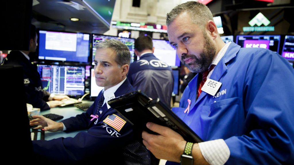  Wall Street cierra primera sesión del año con récords del S&P 500 y el Nasdaq   