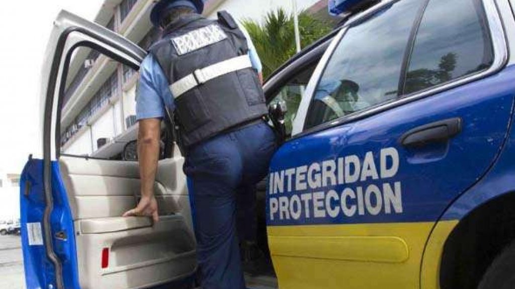  Atropellan a mujer polic&iacute;a en Arroyo 