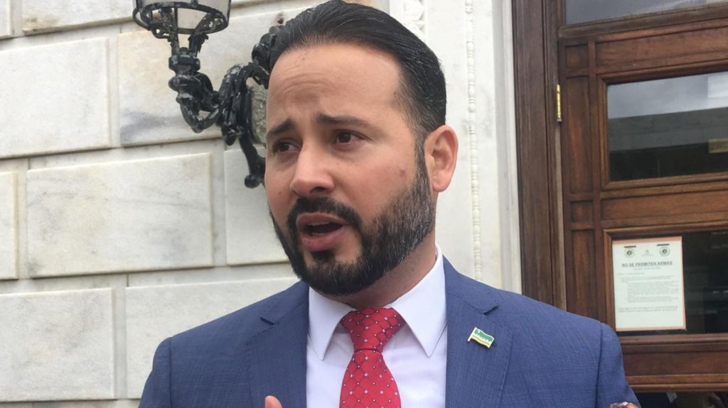  Asociaci&oacute;n de Alcaldes agradece a presidente Biden cumplir su promesa de liberar 6,200 millones en fondos federales para la reconstrucci&oacute;n 