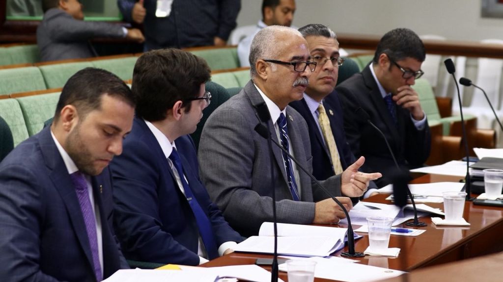  Para el secretario de la Gobernaci&oacute;n, imputaciones sobre contratos son chismes 