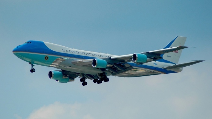 Boeing promete a Trump un Air Force One "accesible"