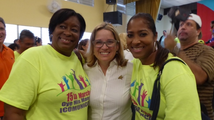 Alcaldesa de San Juan entrega aportaciÃ³n a niÃ±os y niÃ±as sordos y al colegio San Gabriel