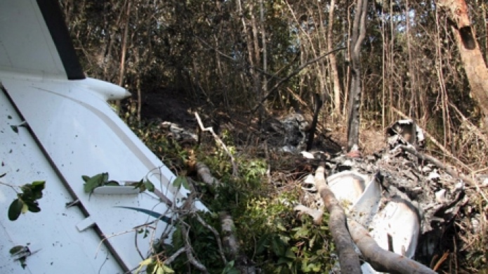 Tres muertos al caer una avioneta