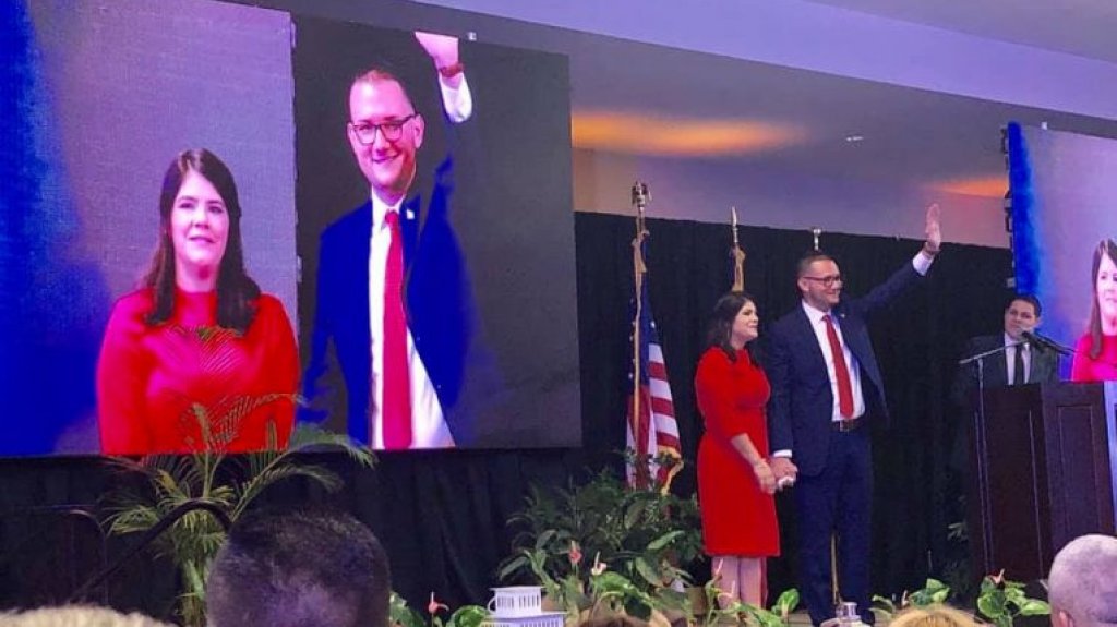  Alcalde Gonsalez Souchet exhorta a trabajar unidos por el pa&iacute;s al jurar como alcalde de Pe&ntilde;uelas 