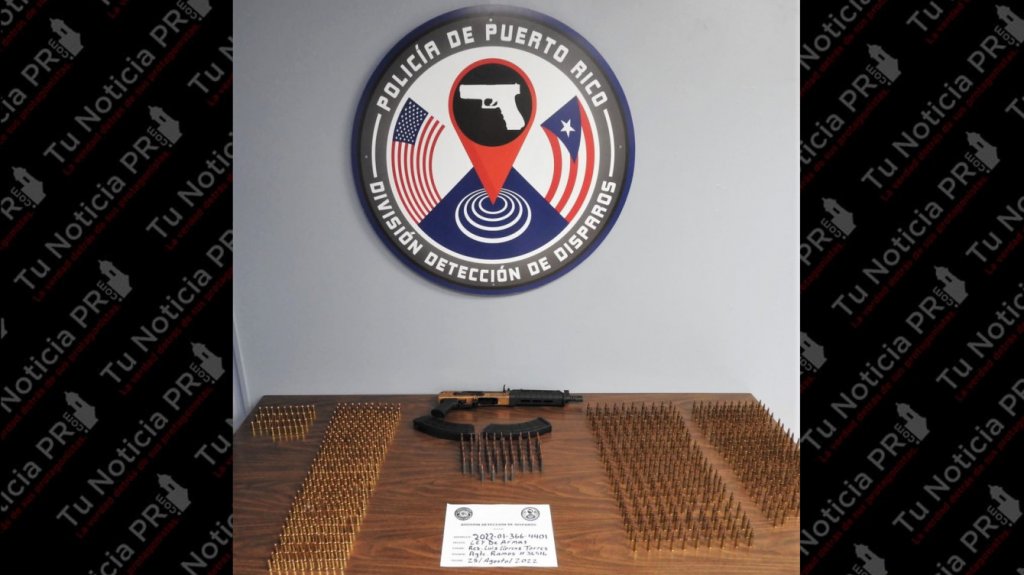  Hallan un rifle y municiones en veh&iacute;culo incautado en el residencial Llorens Torres 