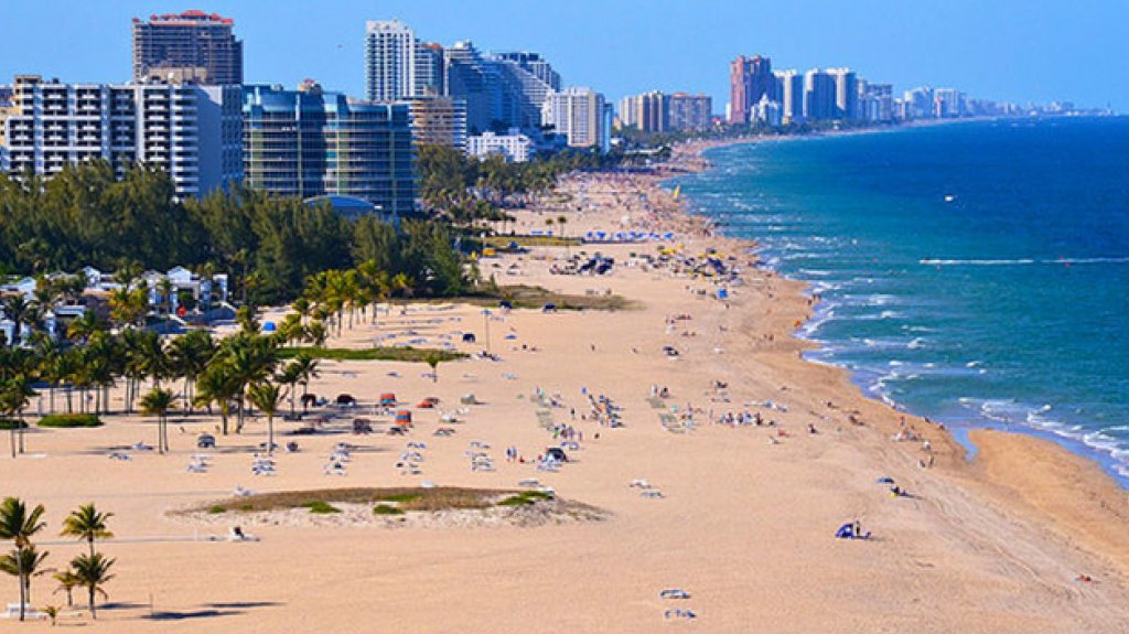  Mujeres son agredidas en medio de un asalto en playa de Condado 