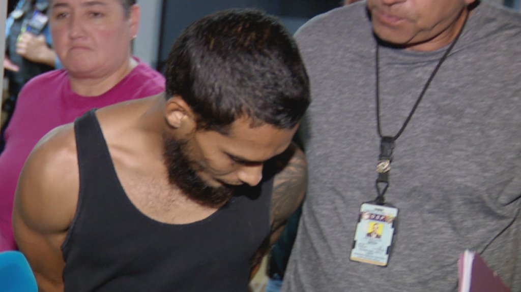  Vidoe: Arrestan a hombre por abusar sexualmente de su hijastra en Corozal 