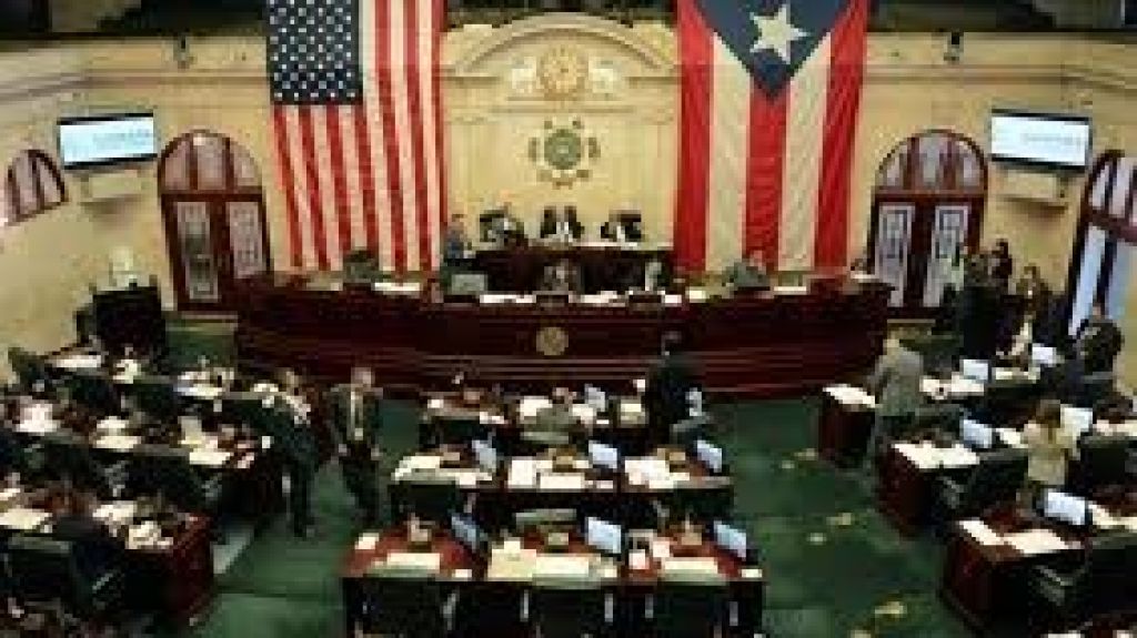  Aprueban investigaci&oacute;n a las alzas de las primas de seguro en Puerto Rico 