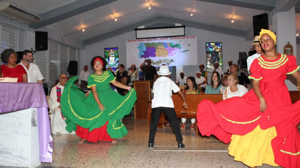 Gurabo dedica a LoÃ­za su misa de Aguinaldo