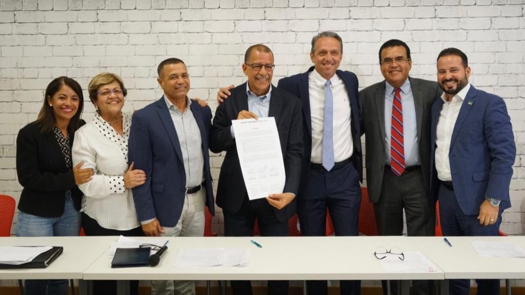  Alcaldes se unen para dar impulso a Liga de Ciudades 