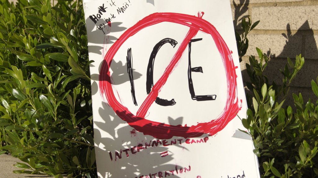  Interponene demanda para acabar con un centro de detenci&oacute;n en Nueva Jersey 