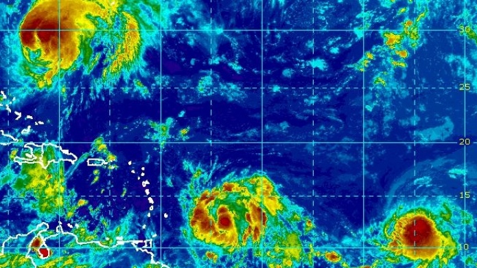 Maria continÃºa en ruta al Caribe con la posibilidad de intensificarse rÃ¡pidamente
