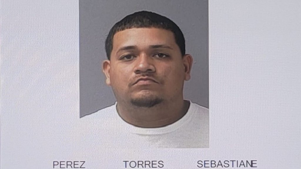  Arrestan joven de 21 años por agredir a su pareja en Arecibo 