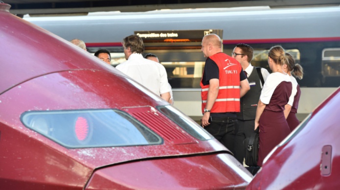 Tres personas heridas en tiroteo a bordo de un tren en Francia