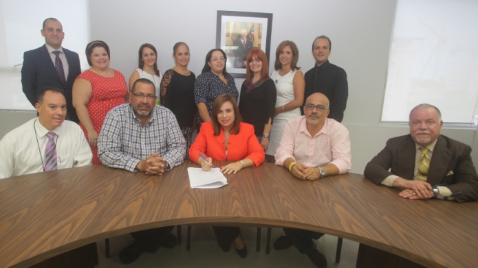 CUATRO CORPORACIONES PÃBLICAS FIRMAN ACUERDOS CON SUS SINDICATOS