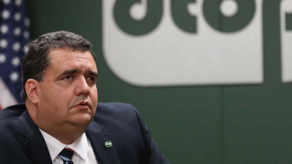  Reclaman secretario DTOP revele planes para evitar caos como el del Departamento del Trabajo 