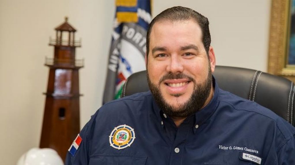  Víctor Gómez Casanova anuncia candidatura a diputado por el Distrito Nacional 