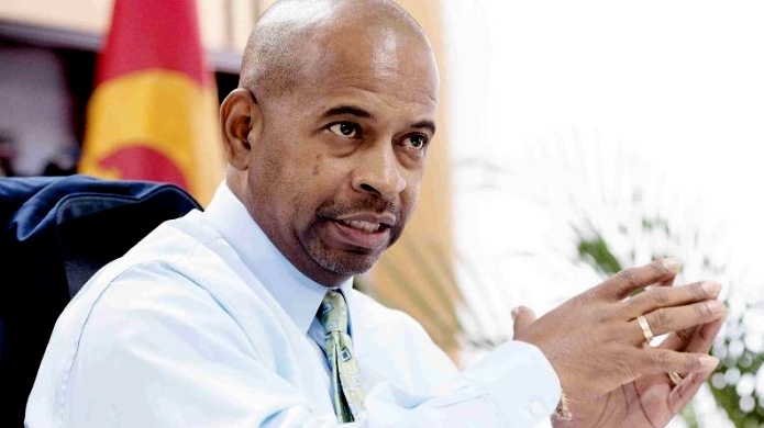 Alcalde de LoÃ­za cuelga el telÃ©fono en medio de entrevista radial