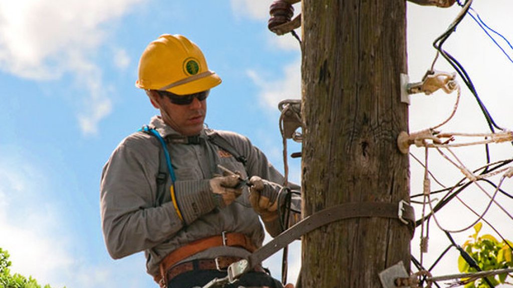  La AEE reconoce tardanza en atenci&oacute;n de emergencias por ausentismo de empleados unionados 
