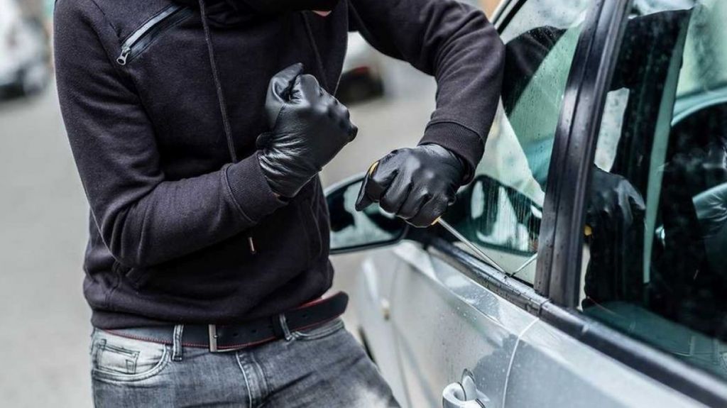 Reportan dos robos de autos en &aacute;rea de Arecibo 