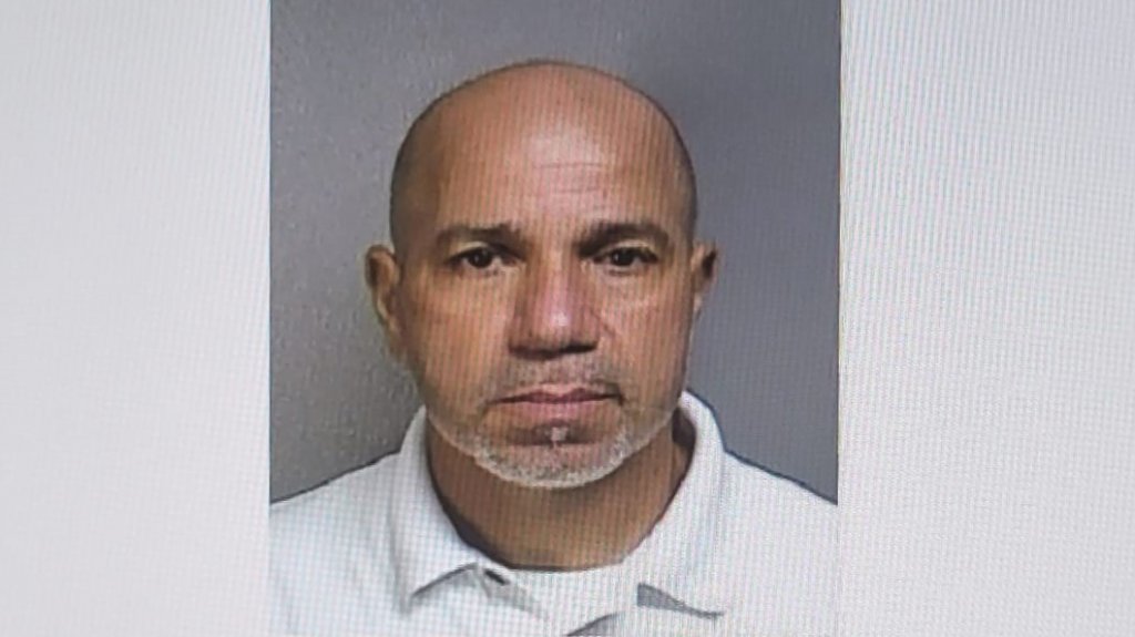  Bajo fianza hombre que agredi&oacute; a otro con un machete en Guaynabo 