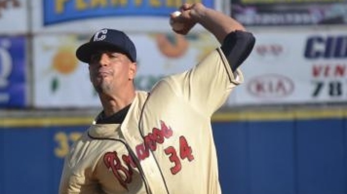 Domina el zurdo Miguel MartÃ­nez al superar los Bravos a los Polluelos