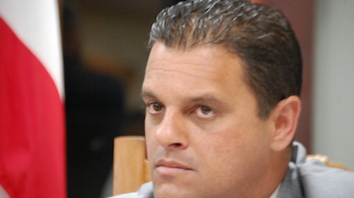 Se le viran los legisladores populares al Alcalde de Cataño