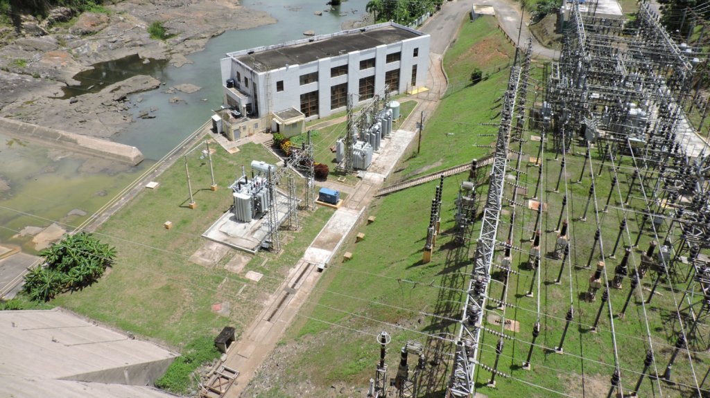 La primera cooperativa el&eacute;ctrica en Puerto Rico cumple un a&ntilde;o en espera de que el gobierno le permita someter la propuesta de su consorcio 
