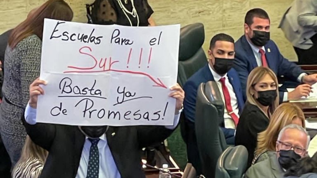  Legisladores del sur sorprendieron a Pierluisi con reclamo durante su mensaje de Estado 