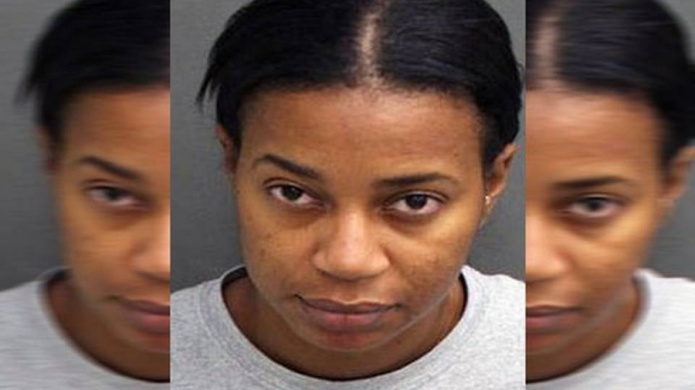 Acusan a maestra sustituta de tener sexo con adolescente