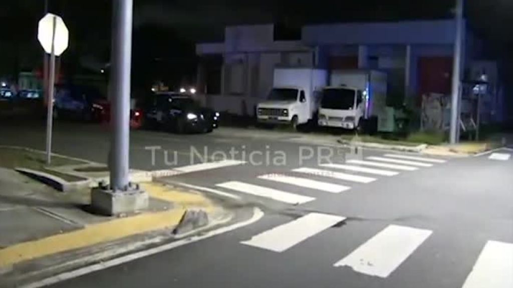  Fotos y video del hombre apu&ntilde;alado en &ldquo;Carjacking&rdquo; anoche en San Juan durante &ldquo;toque de Queda&rdquo; 