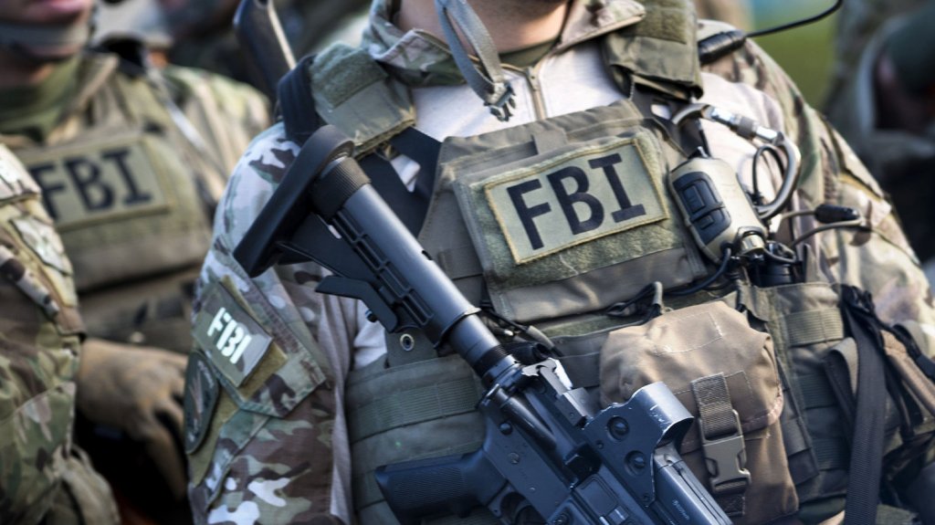 VIDEO: Federales ejecutan amplio operativo para desarticular banda de narcotraficantes al noreste de la isla 