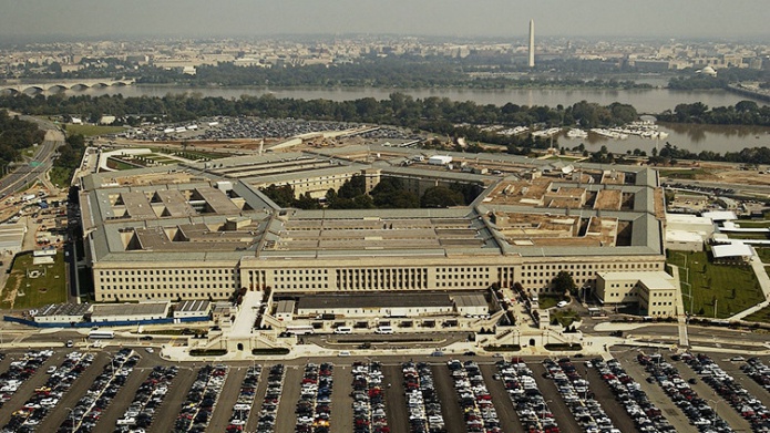 Inspeccionan un vehÃ­culo sospechoso estacionado cerca del PentÃ¡gono