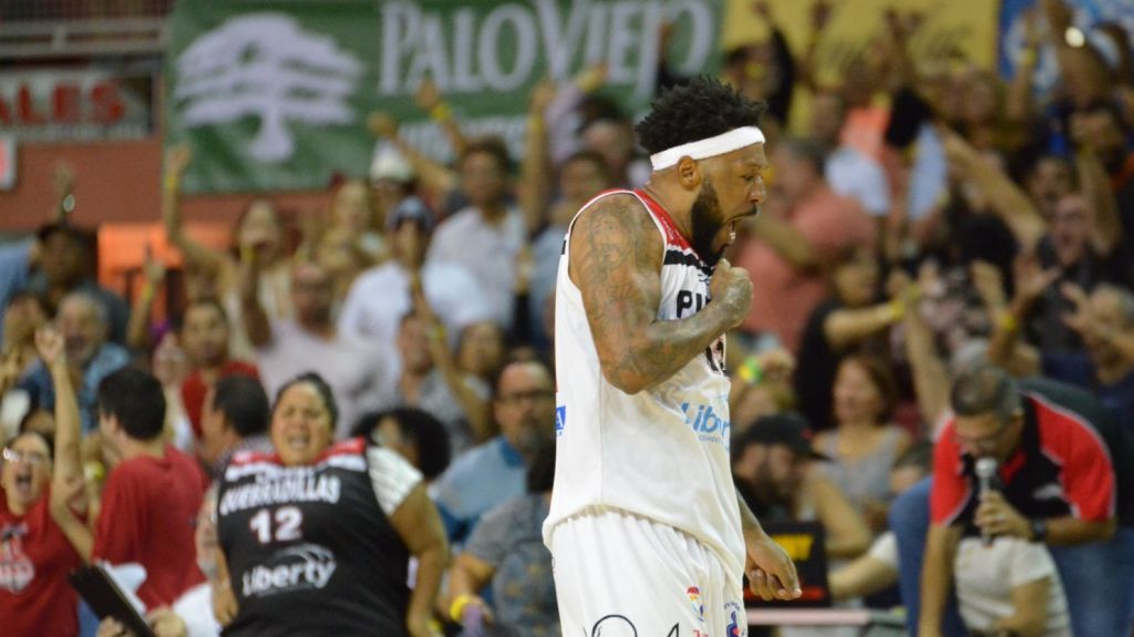  Piratas y Atl&eacute;ticos ganan en el reinicio del BSN 