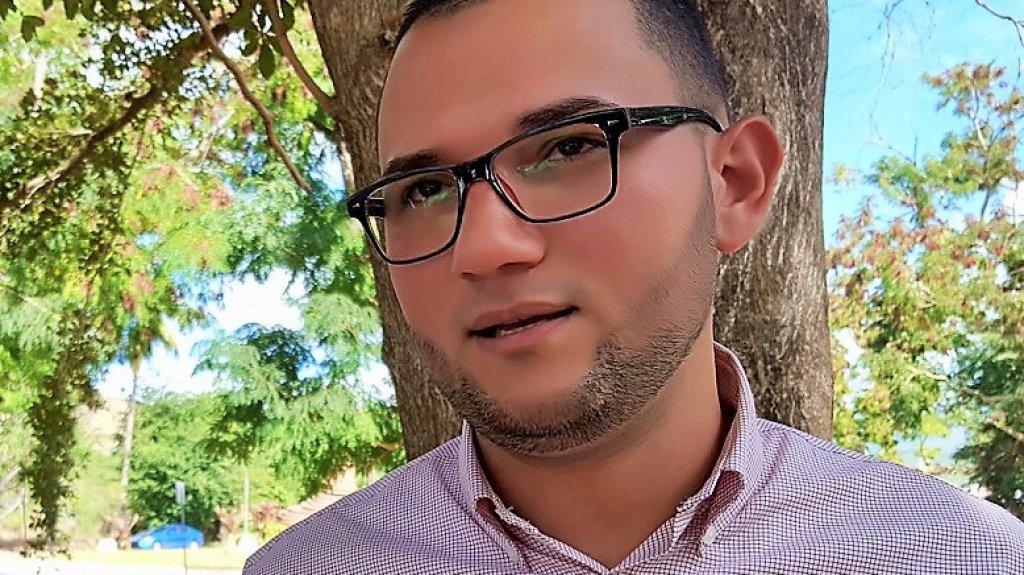  Recrimina alcalde de Pe&ntilde;uelas al gobernador Pierluisi atropello a miles de trabajadores de la AEE 