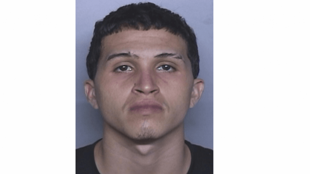  Se entrega &ldquo;Risitas&rdquo; tras cortarse grillete electr&oacute;nico 