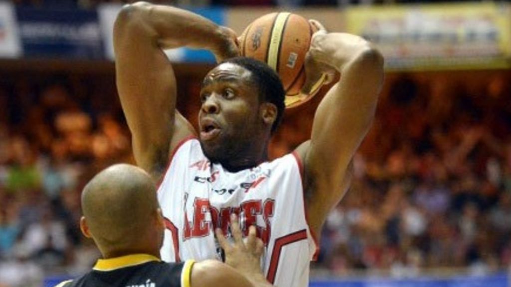  Leones defienden nuevamente su cancha 