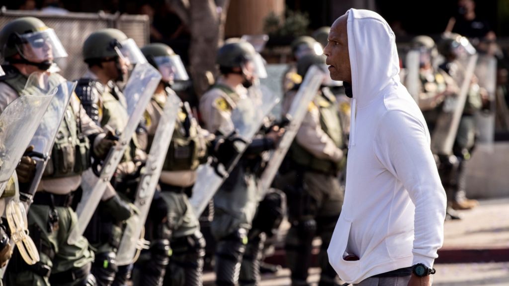  De Skid Row a Hollywood, Los &Aacute;ngeles se vuelca en una nueva protesta masiva 