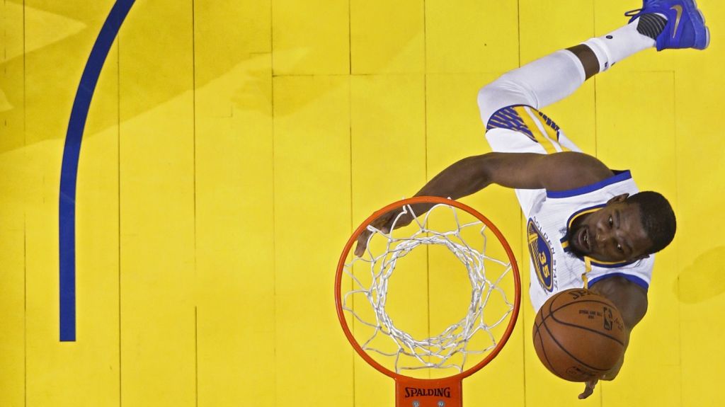  Durant vuelve a ganar duelo a James y Warriors a Cavaliers 